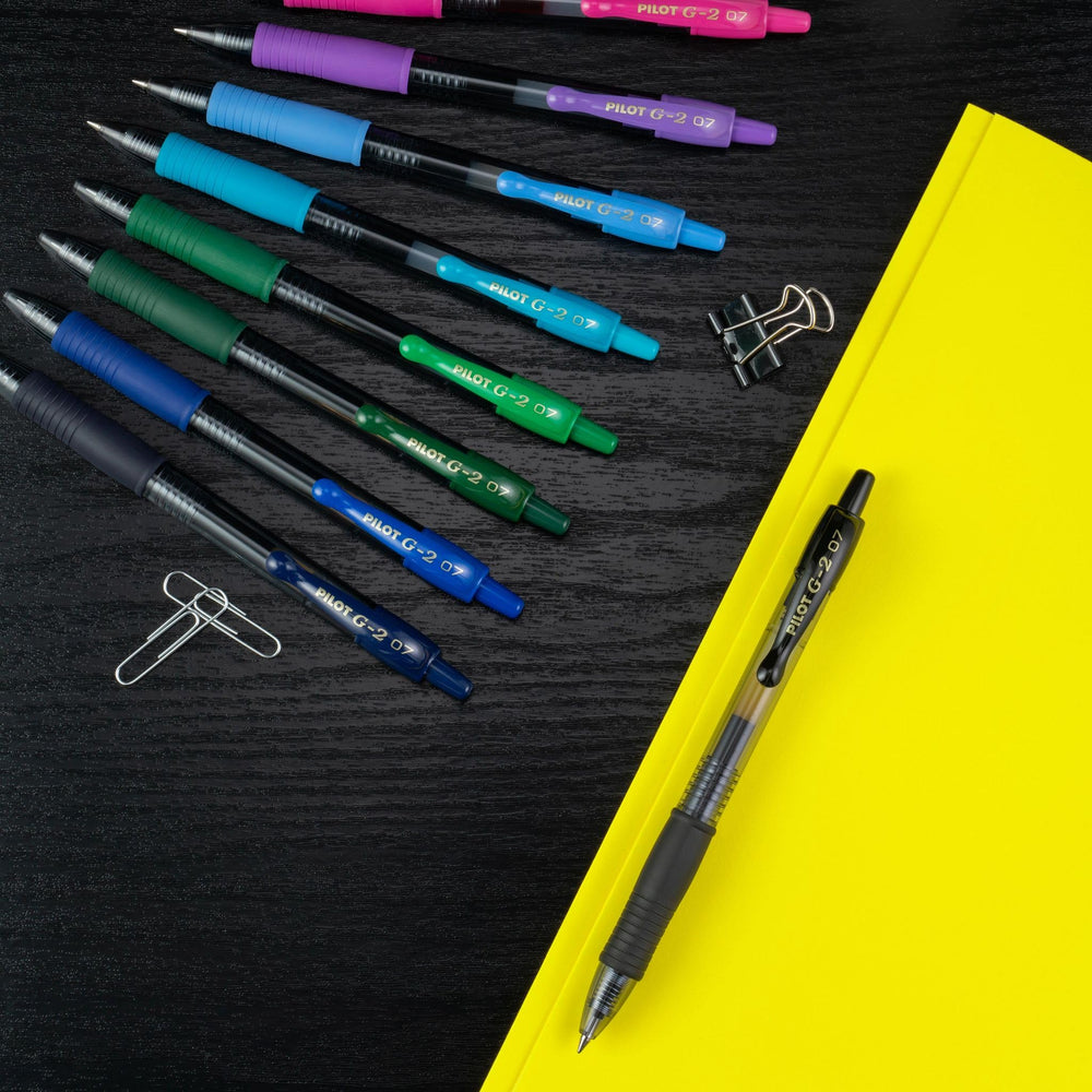 PILOT G2 retractable tip and clip detail for secure carrying