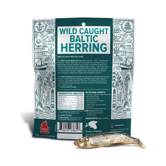 PLATO close-up of air-dried herring texture, highlights natural nutrient retention