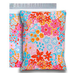 POLYSELLS front view of 10x13 floral mailer showing design and size benefit