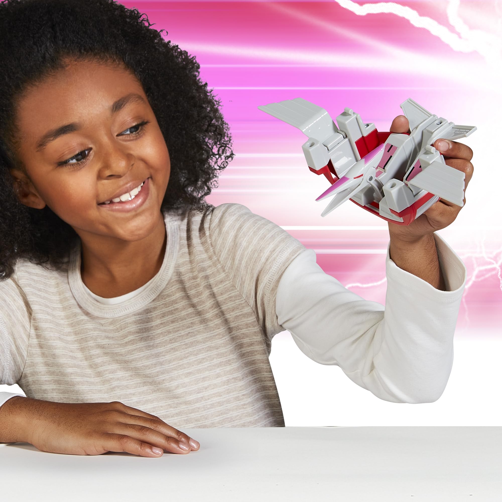Power Rangers Pterodactyl mounted as Megazord chest plate showing combination benefit