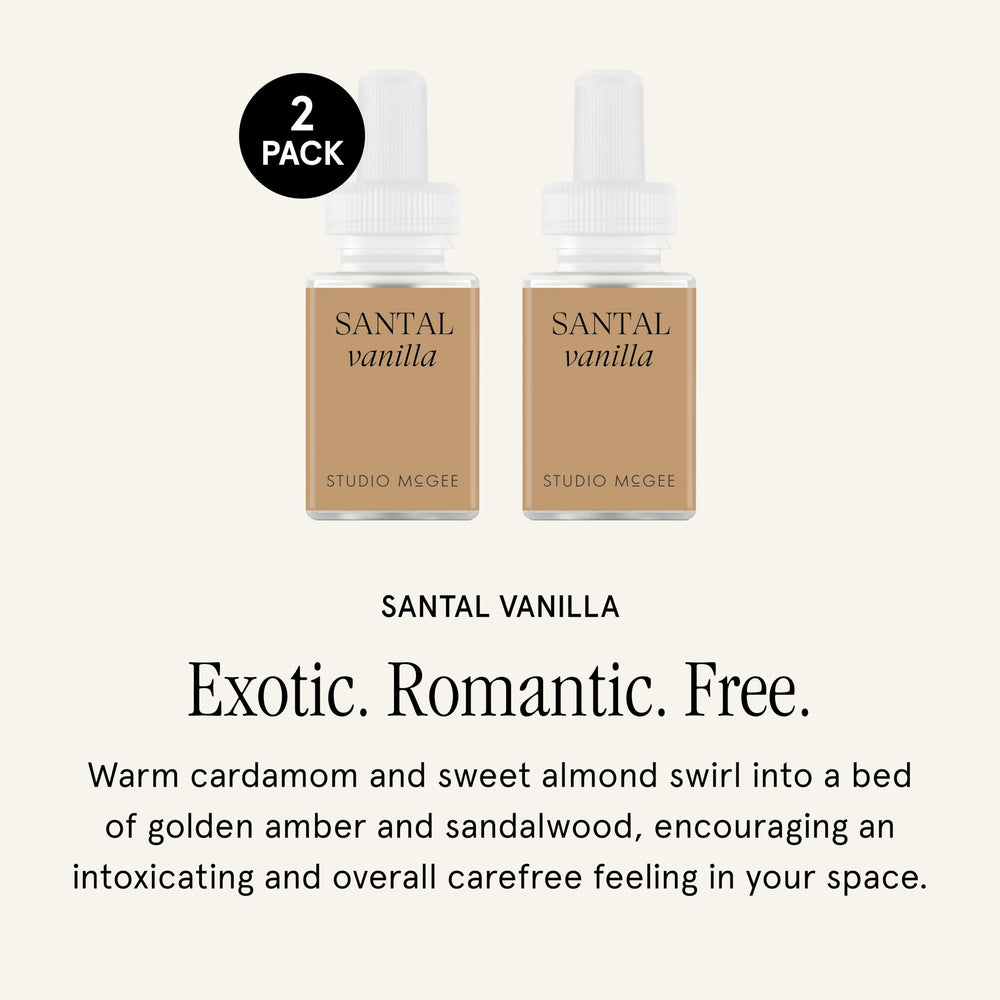 Pura close-up of a Santal Vanilla vial emphasizing design and easy insertion benefit