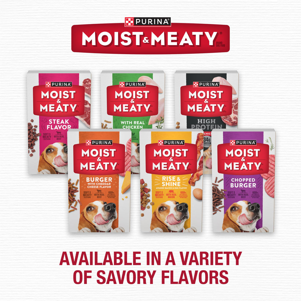 Purina Moist & Meaty portion squeezed onto a plate for quick single‑serve feeding