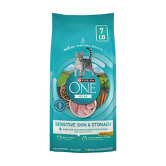 Purina ONE front of bag showing formula name and benefits