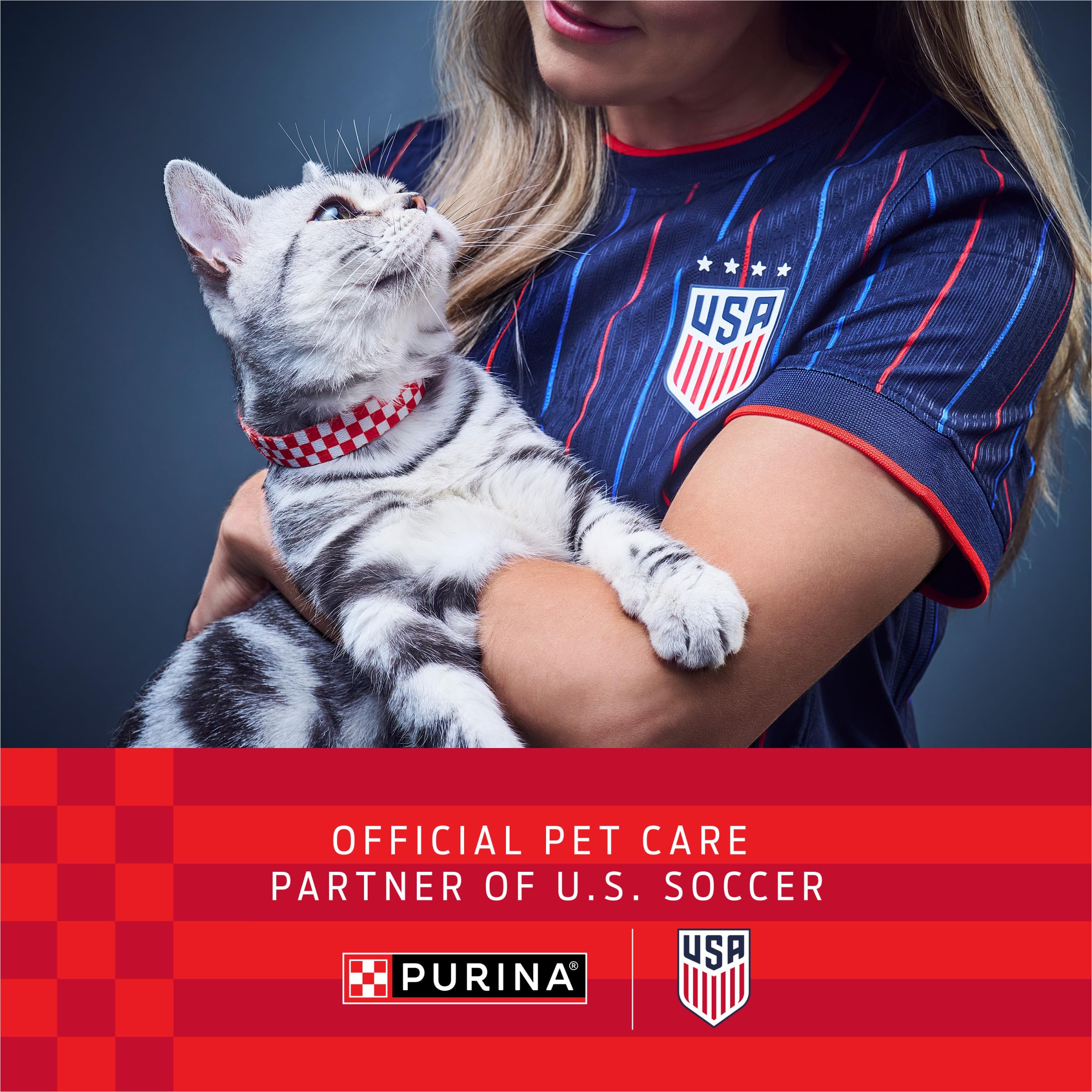 Purina Pro Plan open can top displaying easy-open pull tab and freshness