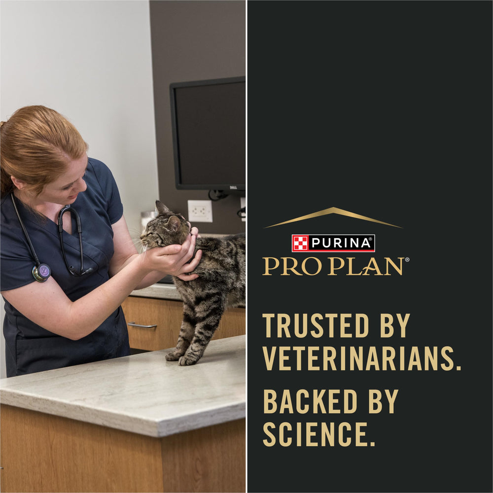 Purina Pro Plan measuring cup and scale showing precise portion control benefits