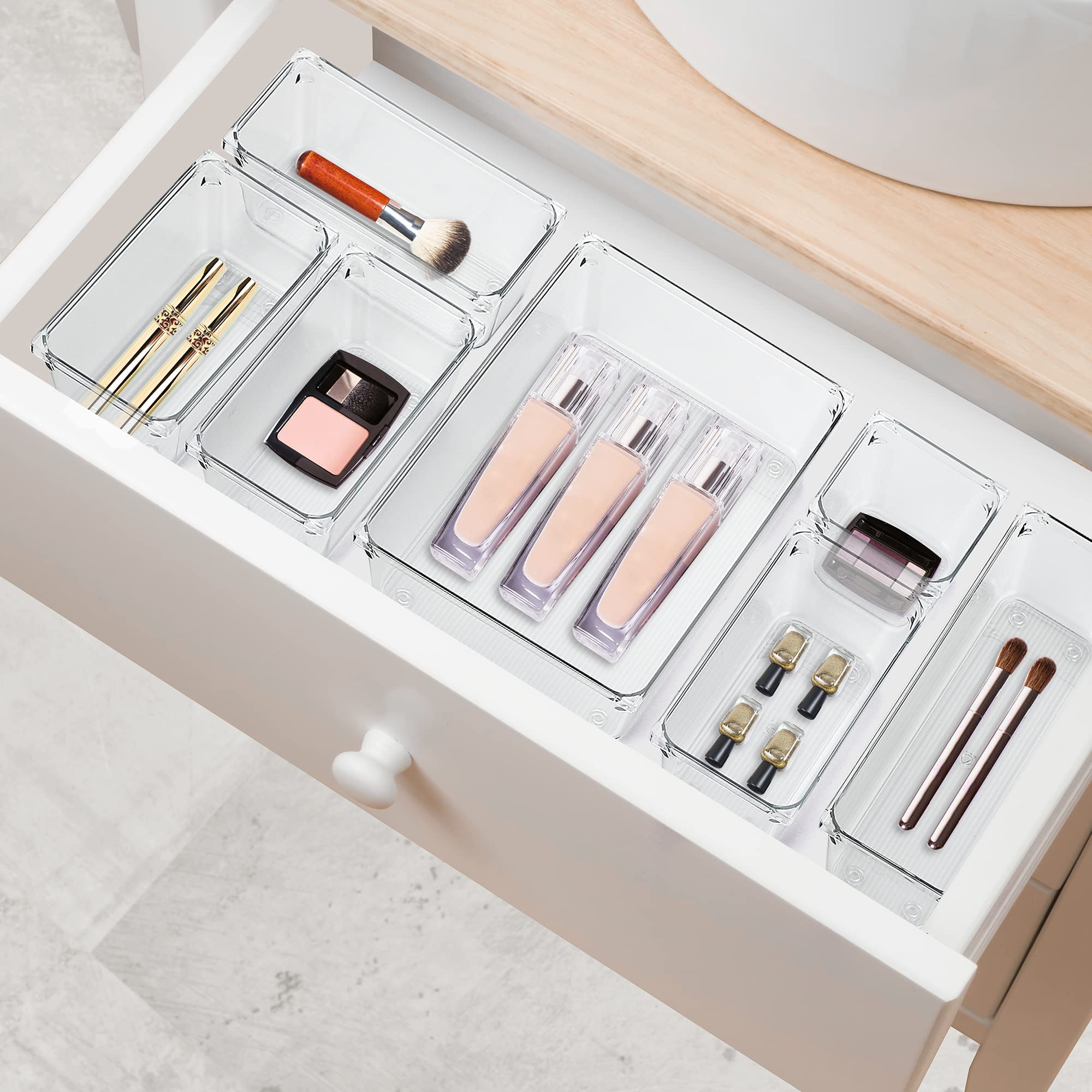 Ravinte on a bathroom vanity illustrating an organized, clutter-free space