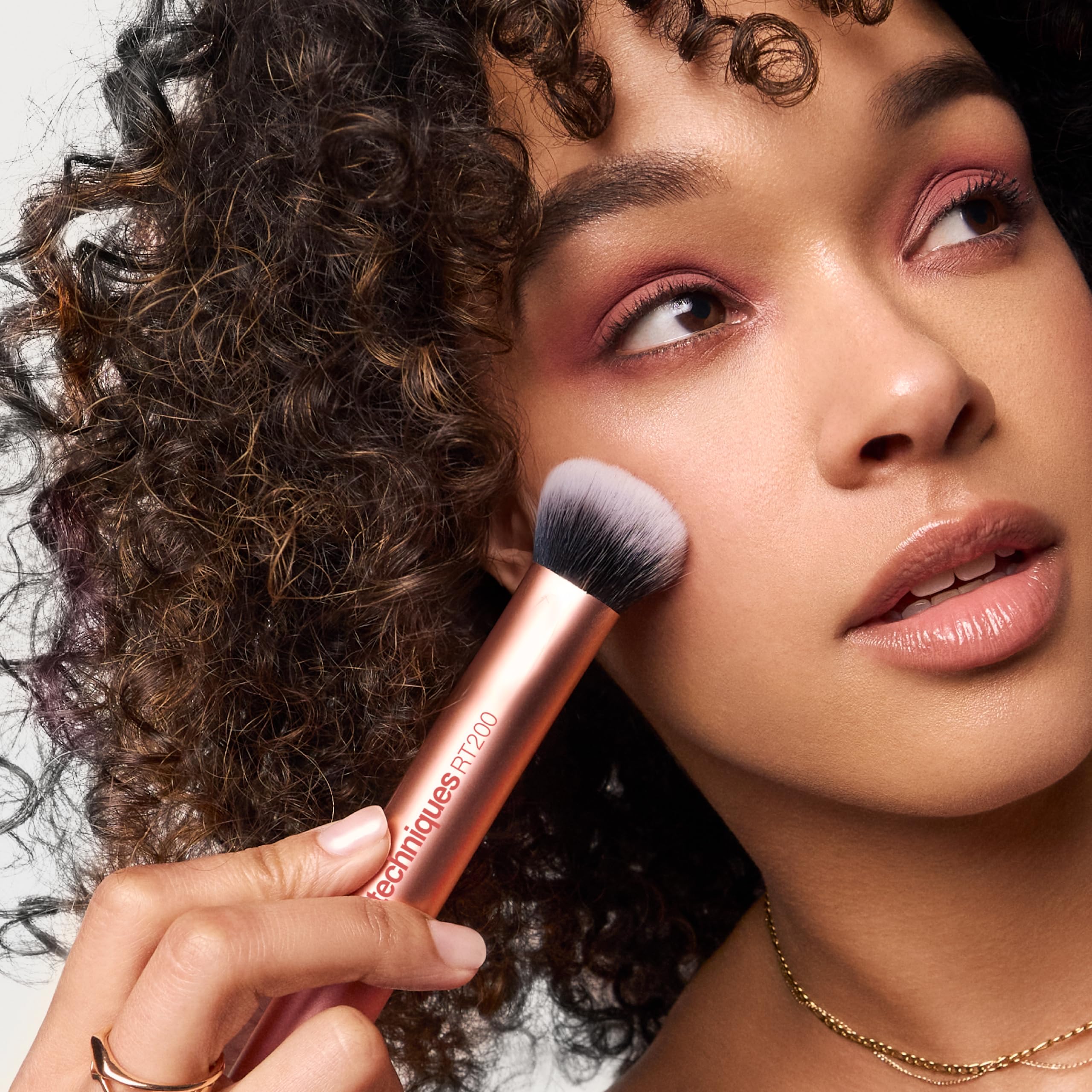 Real Techniques brand label and ingredient panel highlighting vegan cruelty-free