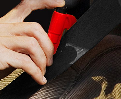 RESQME close-up of recessed stainless-steel blade for safe rapid seatbelt cutting