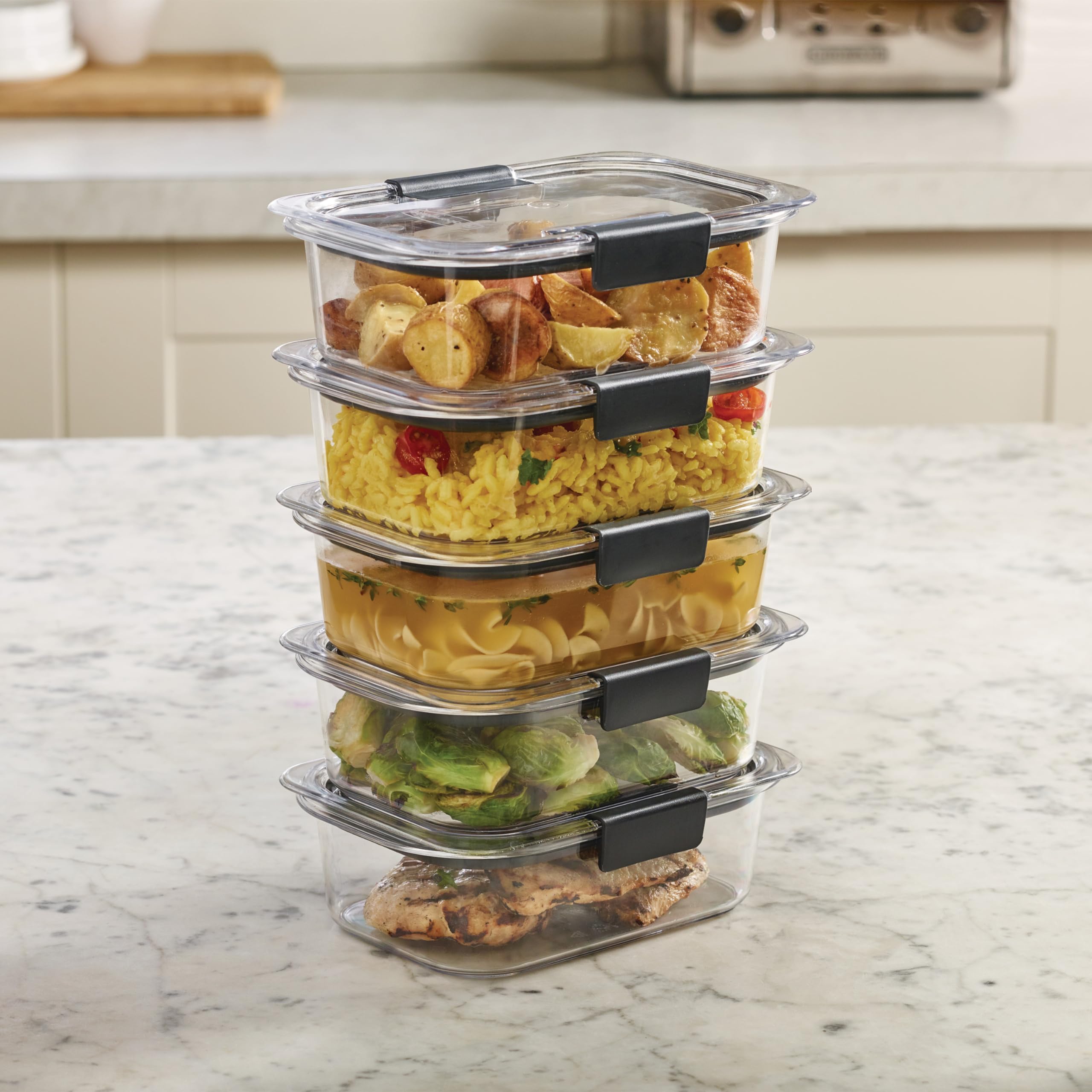 Rubbermaid Brilliance label and lid showing matching set identification benefit
