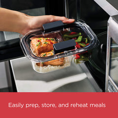 Rubbermaid Brilliance top view showing two compartments for separated meal portions