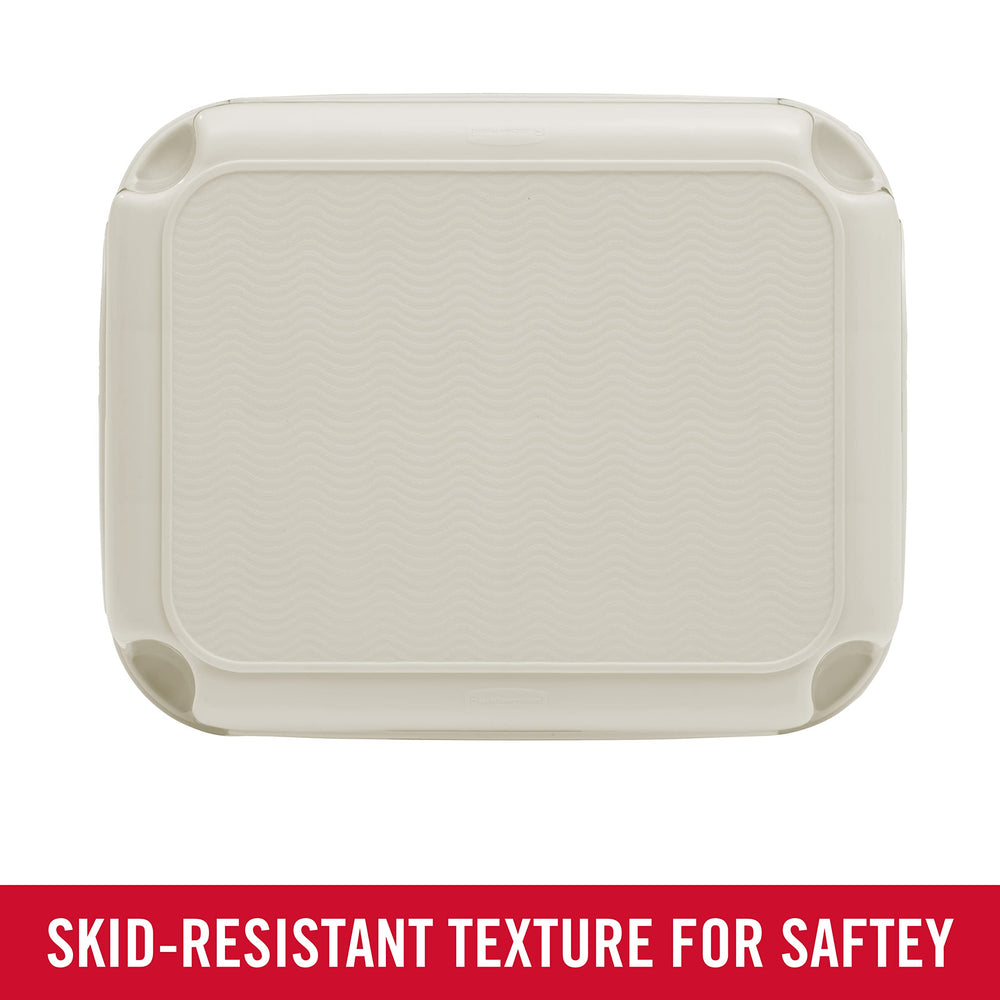 Rubbermaid Roughneck side profile folded placement demonstrating compact easy storage benefit