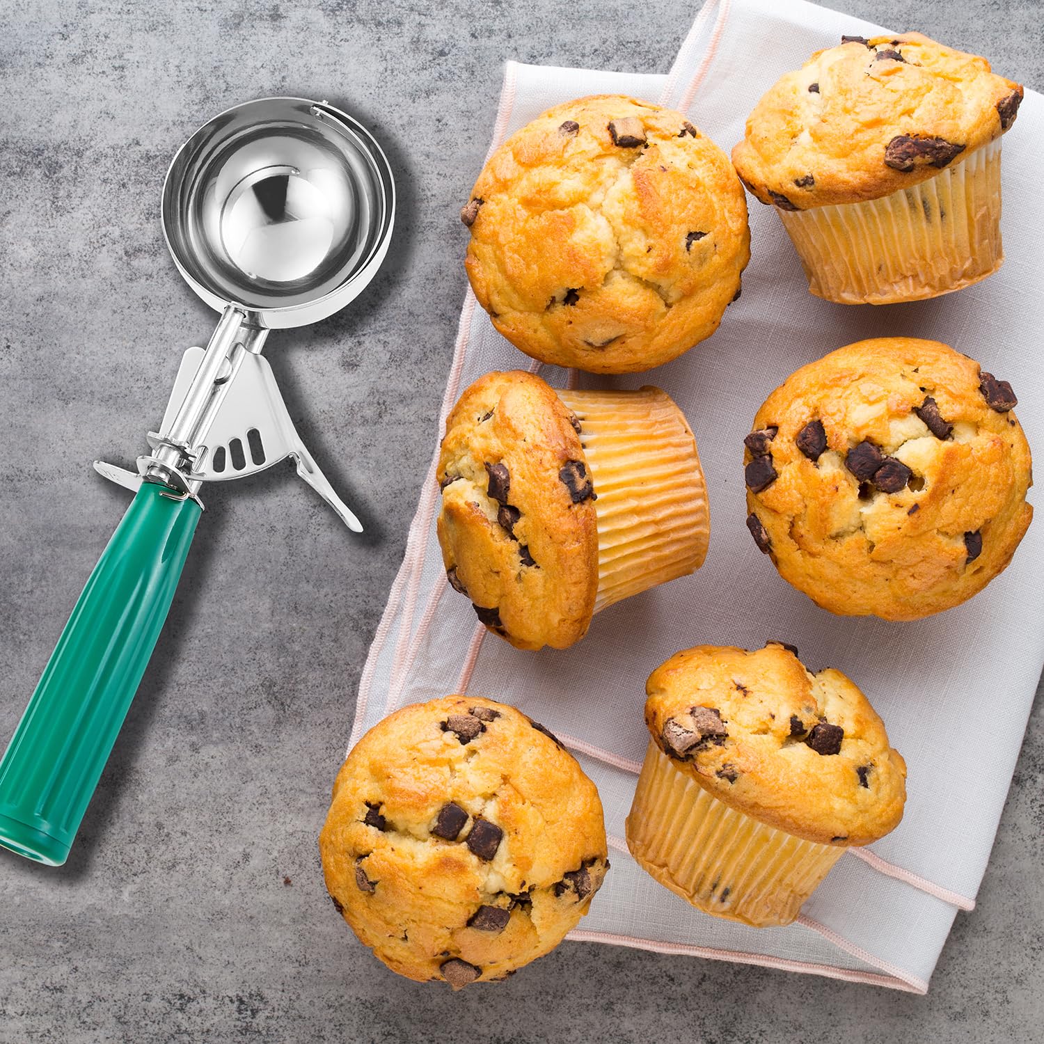 Saebye stacked scoops in dishwasher-safe arrangement showing easy cleanup and space-saving benefit