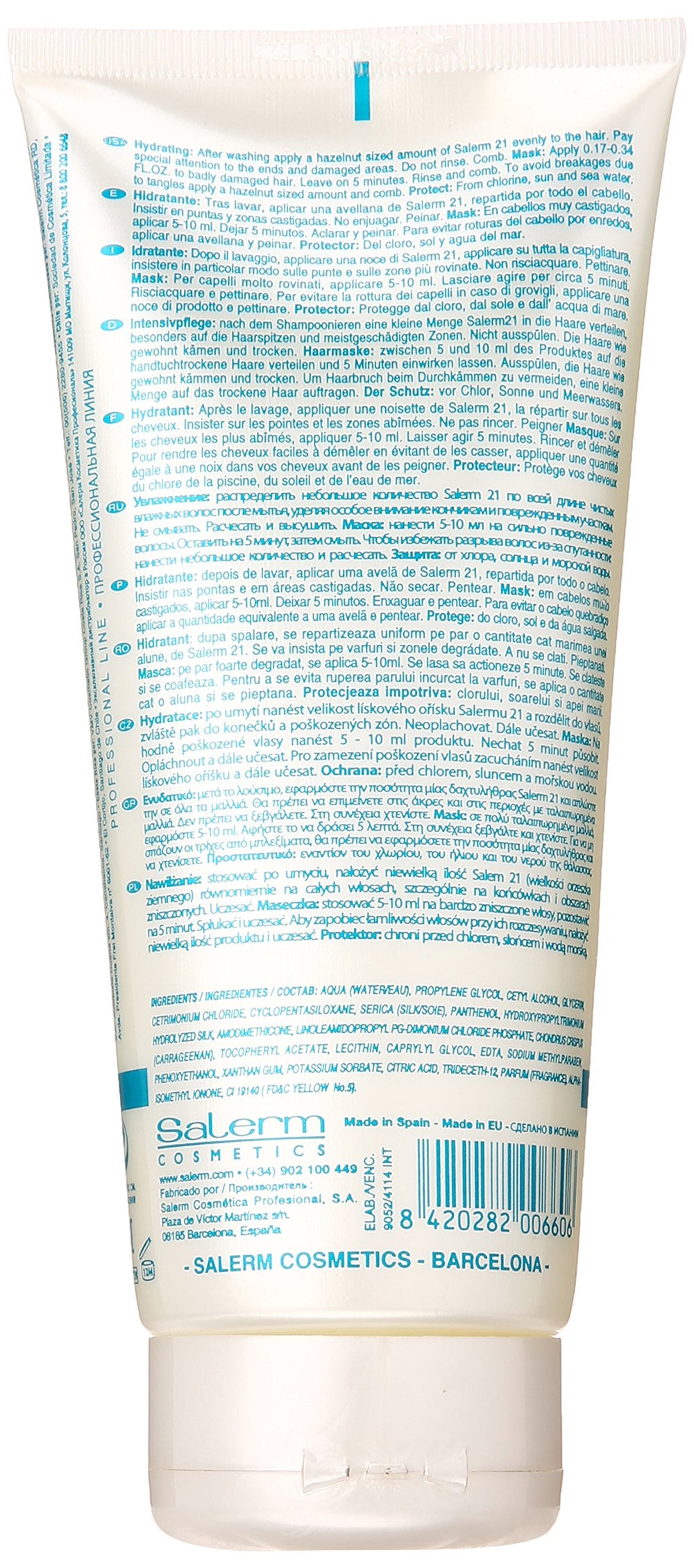 SALERM silk-protein cream texture closeup demonstrating smooth hydration and spreadability