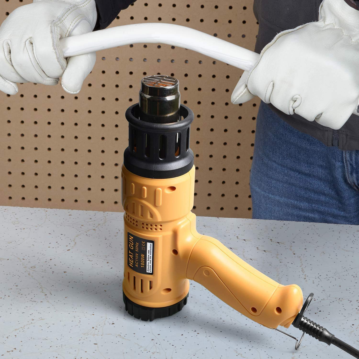 SEEKONE package contents displayed with manual and nozzles for readiness