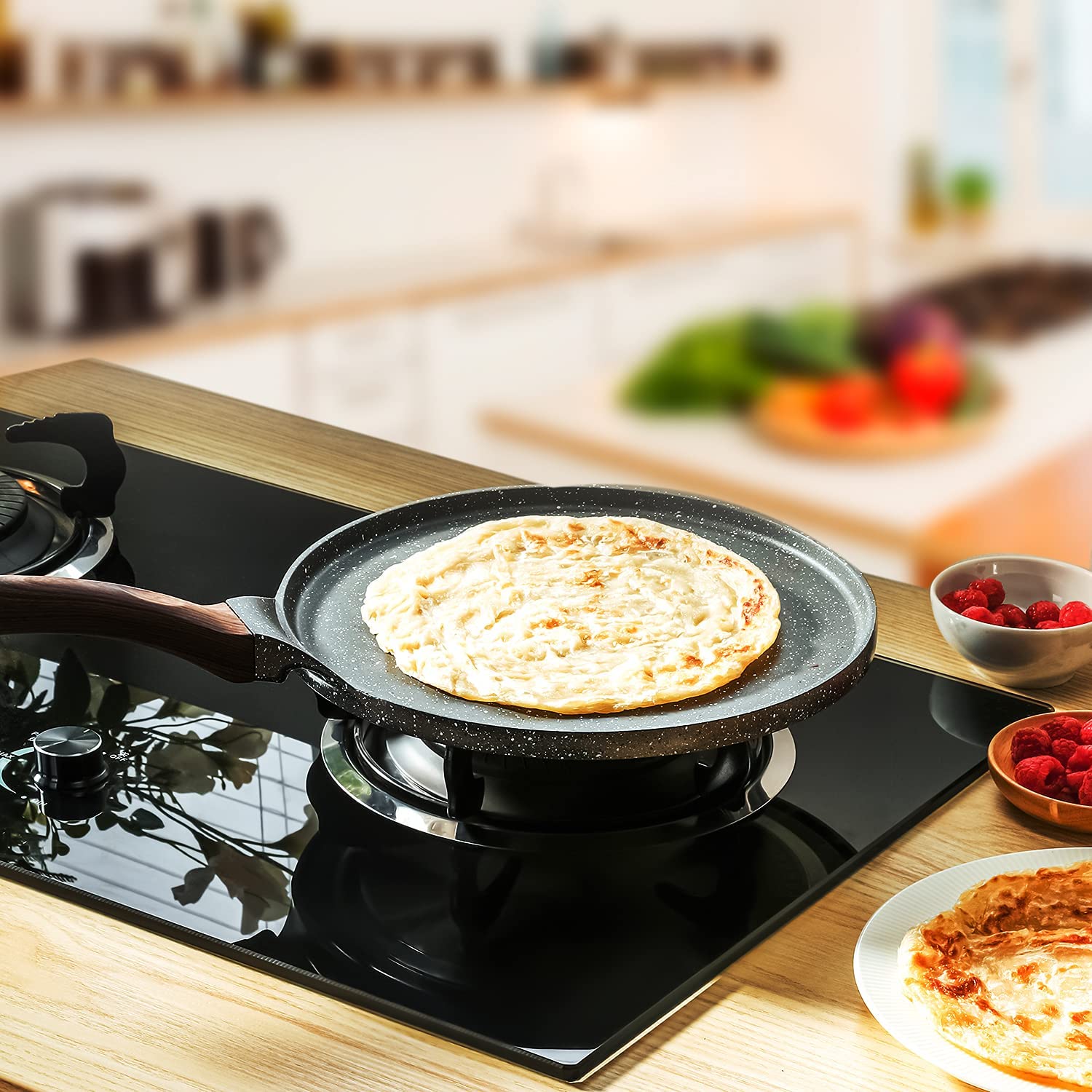 SENSARTE crepe in use on stovetop demonstrating even browning and easy flipping