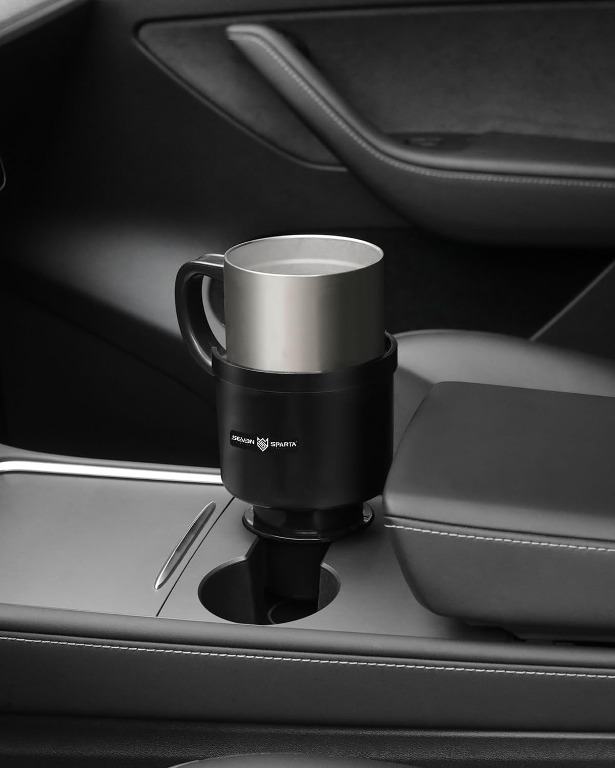 SEVEN SPARTA removed from cup well with slot for easy pull-out
