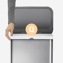 simplehuman quick-dispense liner being pulled one-by-one for fast changes