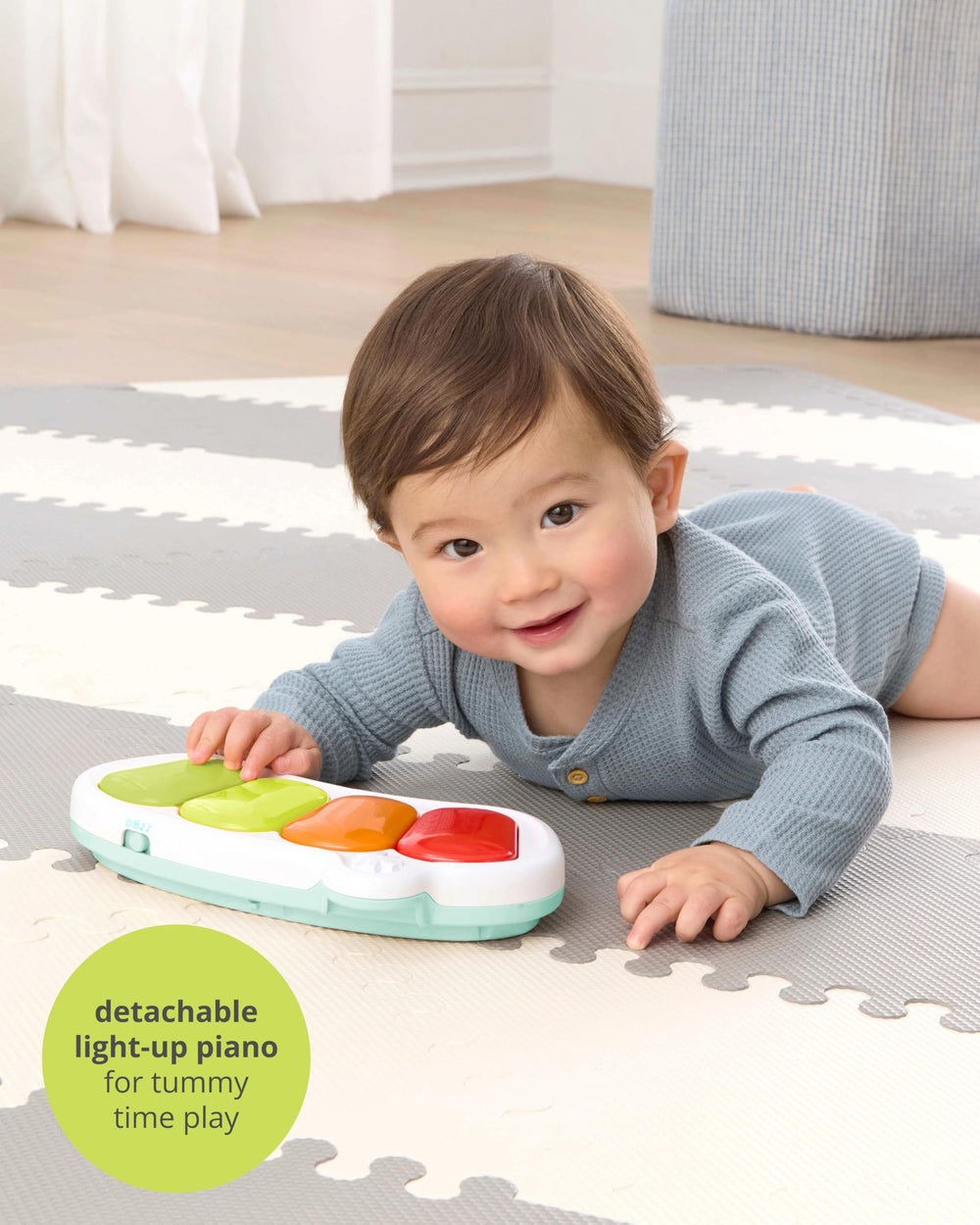 Skip Hop suction snack bowl and attachment detail keeps snacks secure