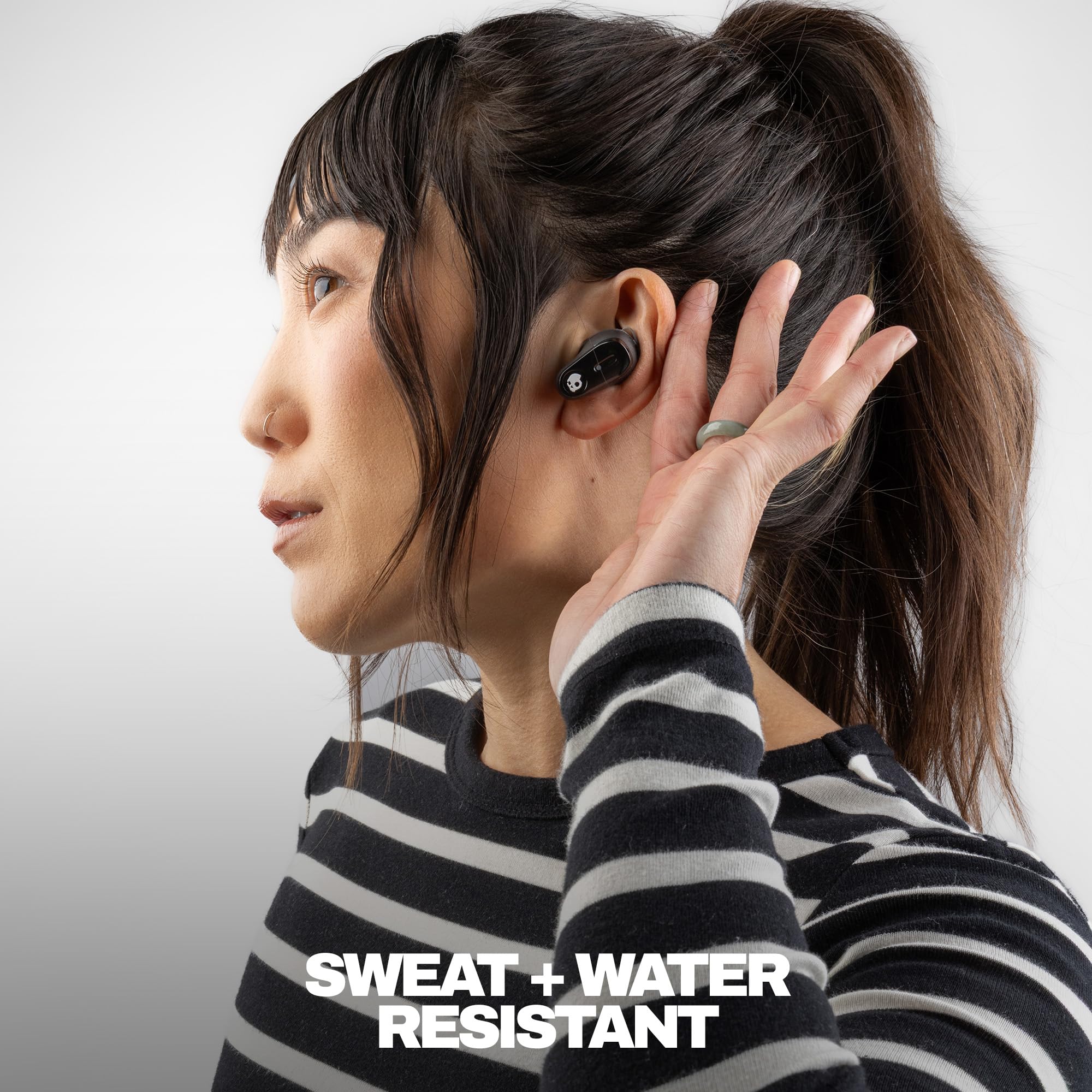 Skullcandy ear gel and texture detail for stable, comfortable seal