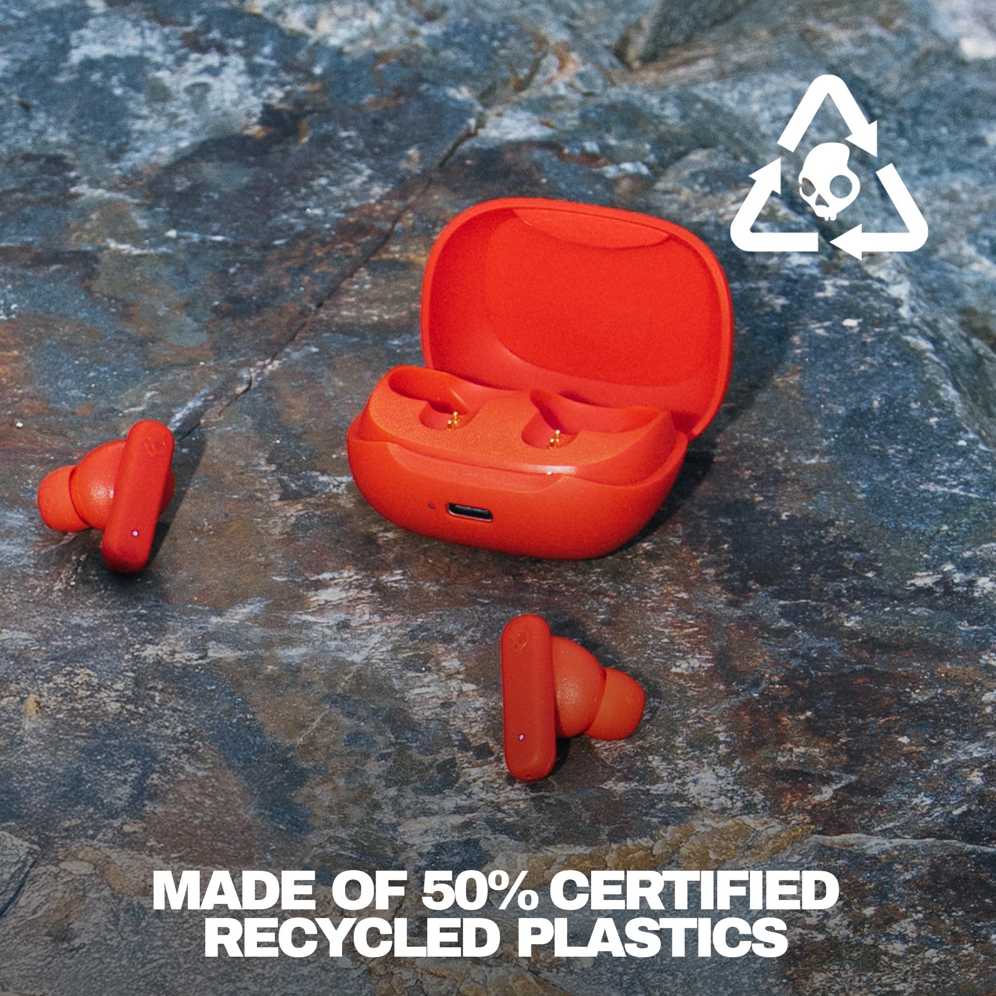 Skullcandy Smokin’ Buds open charging case showing case battery and portability