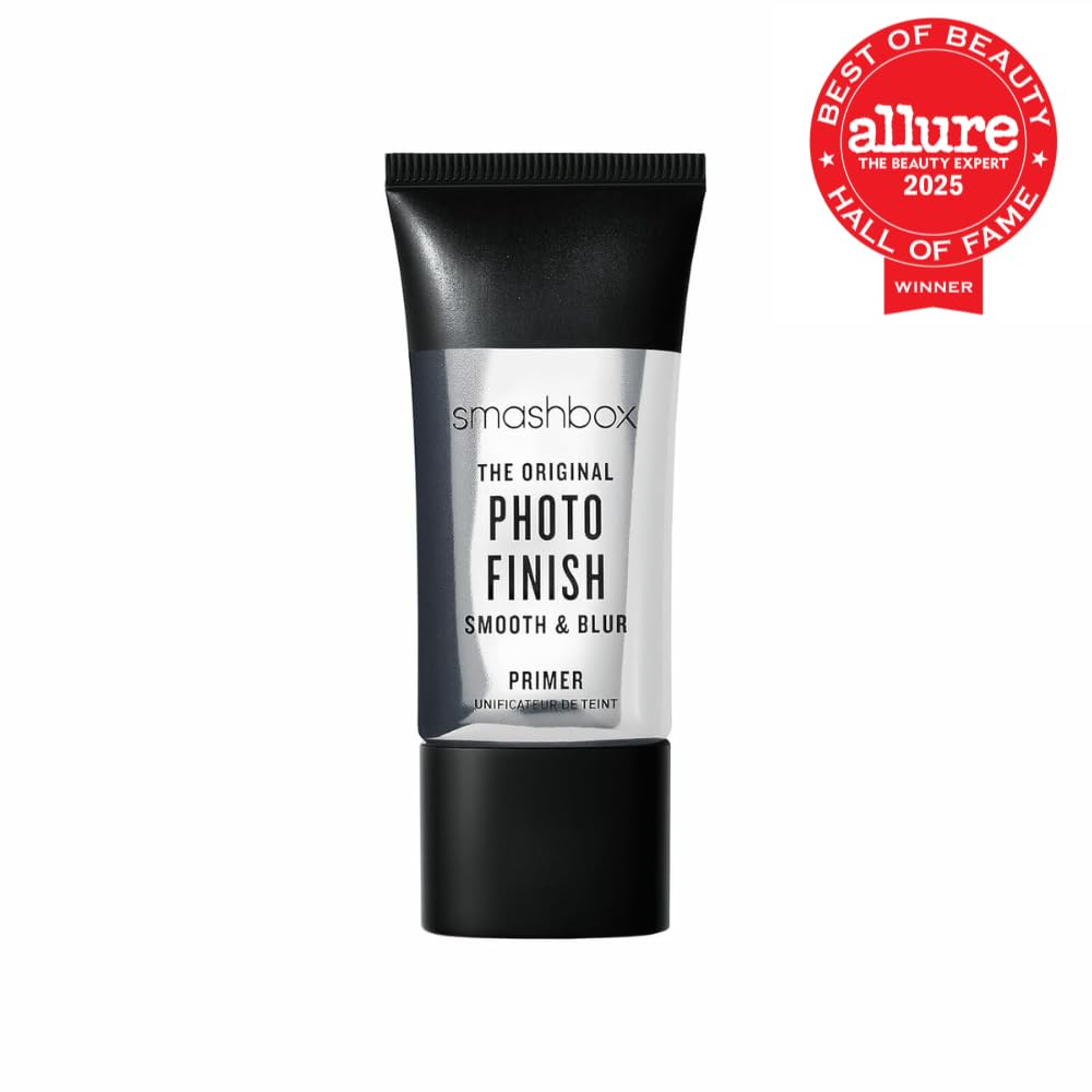 Smashbox pump detail highlighting easy dispensing and hygienic use