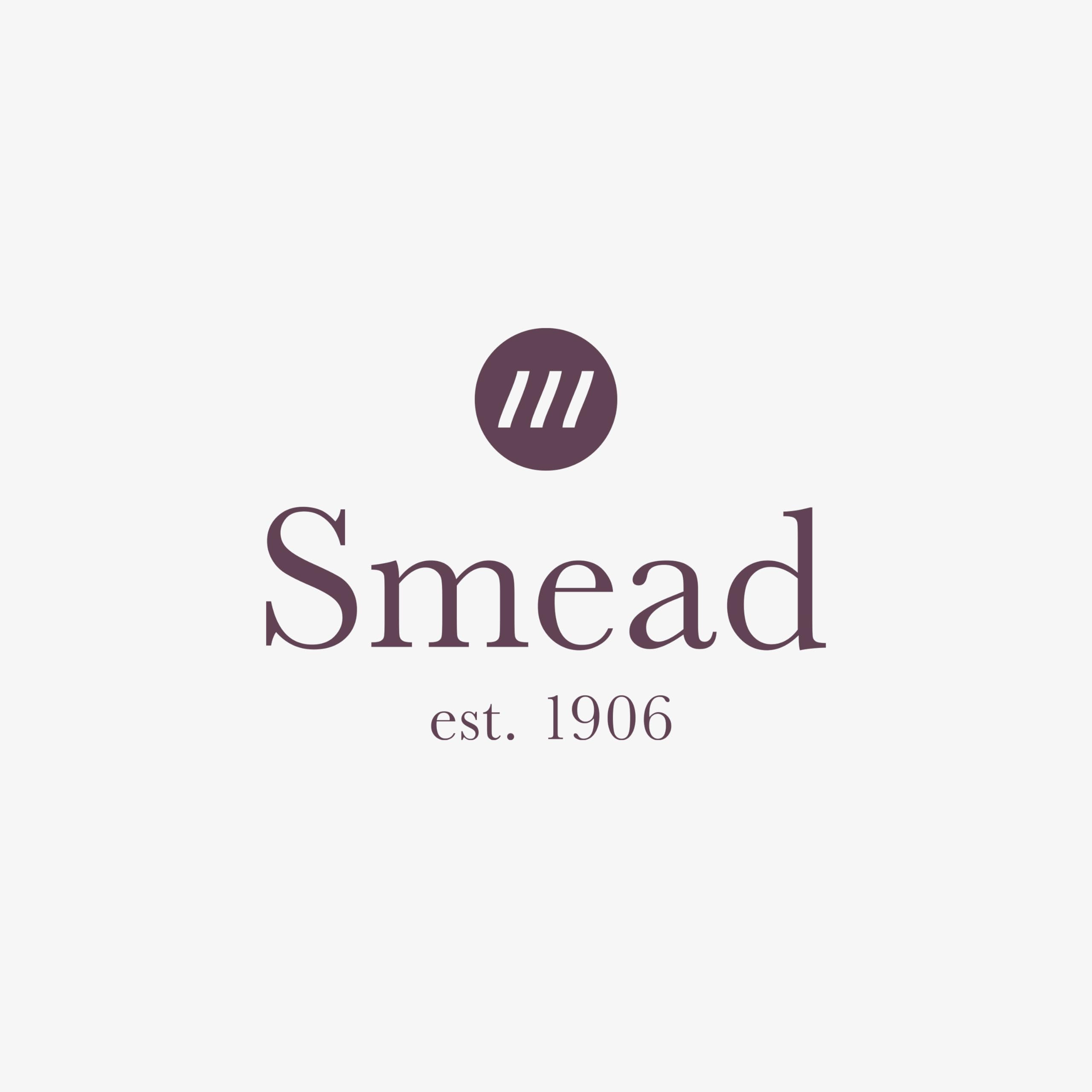 Smead product label and components laid out to show included parts for quick assembly