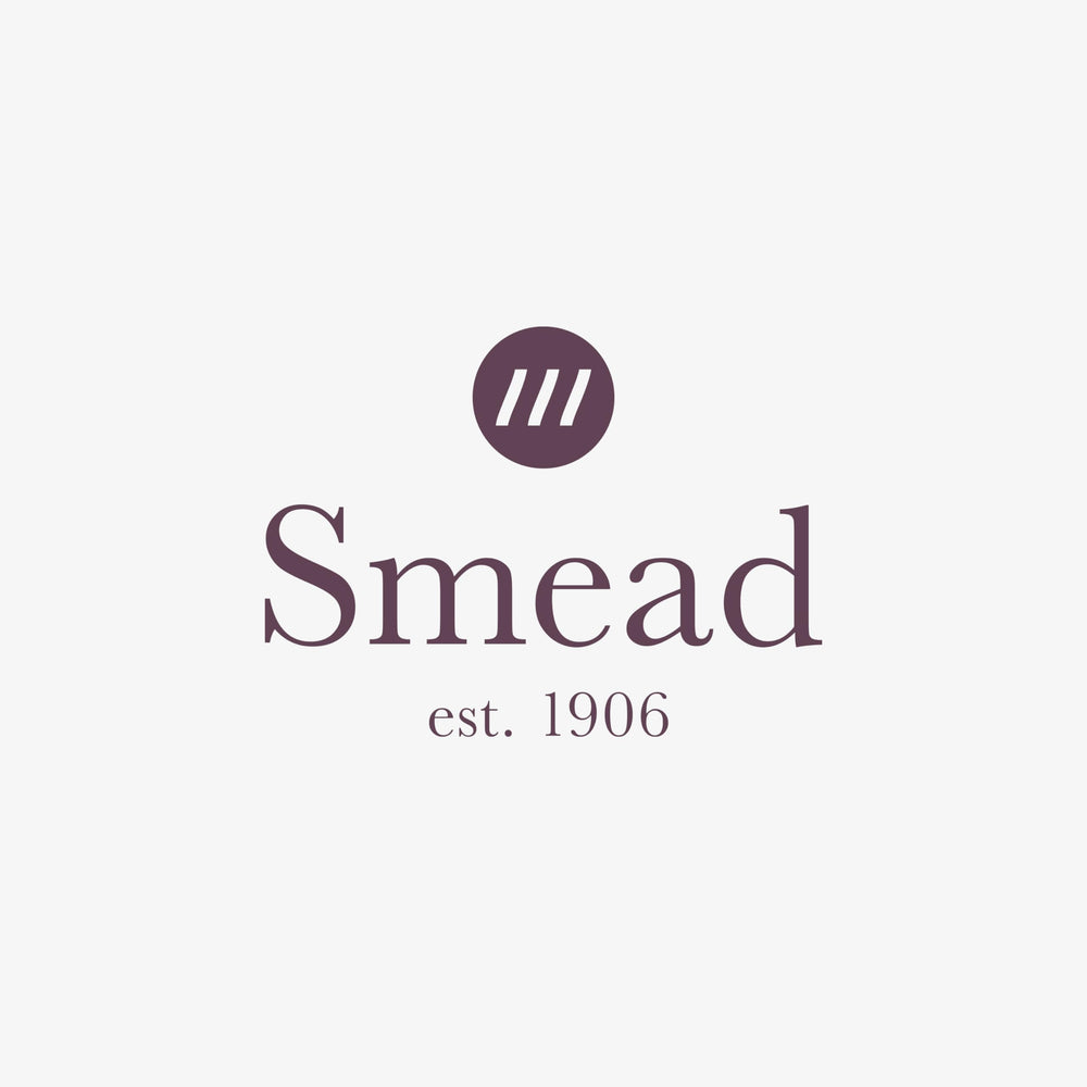 Smead product label and components laid out to show included parts for quick assembly
