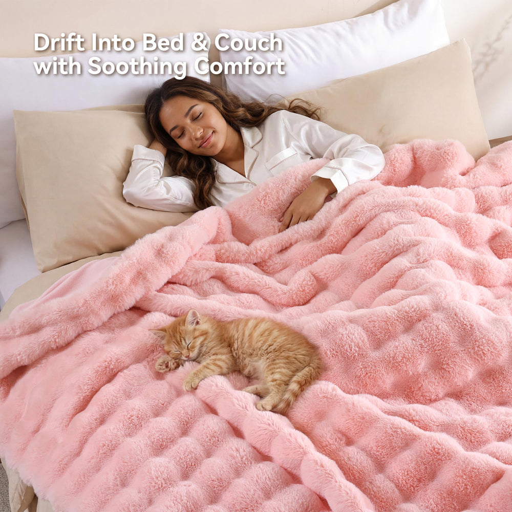 Smoofy folded on open shelf demonstrating compact storage and ready-to-gift appeal