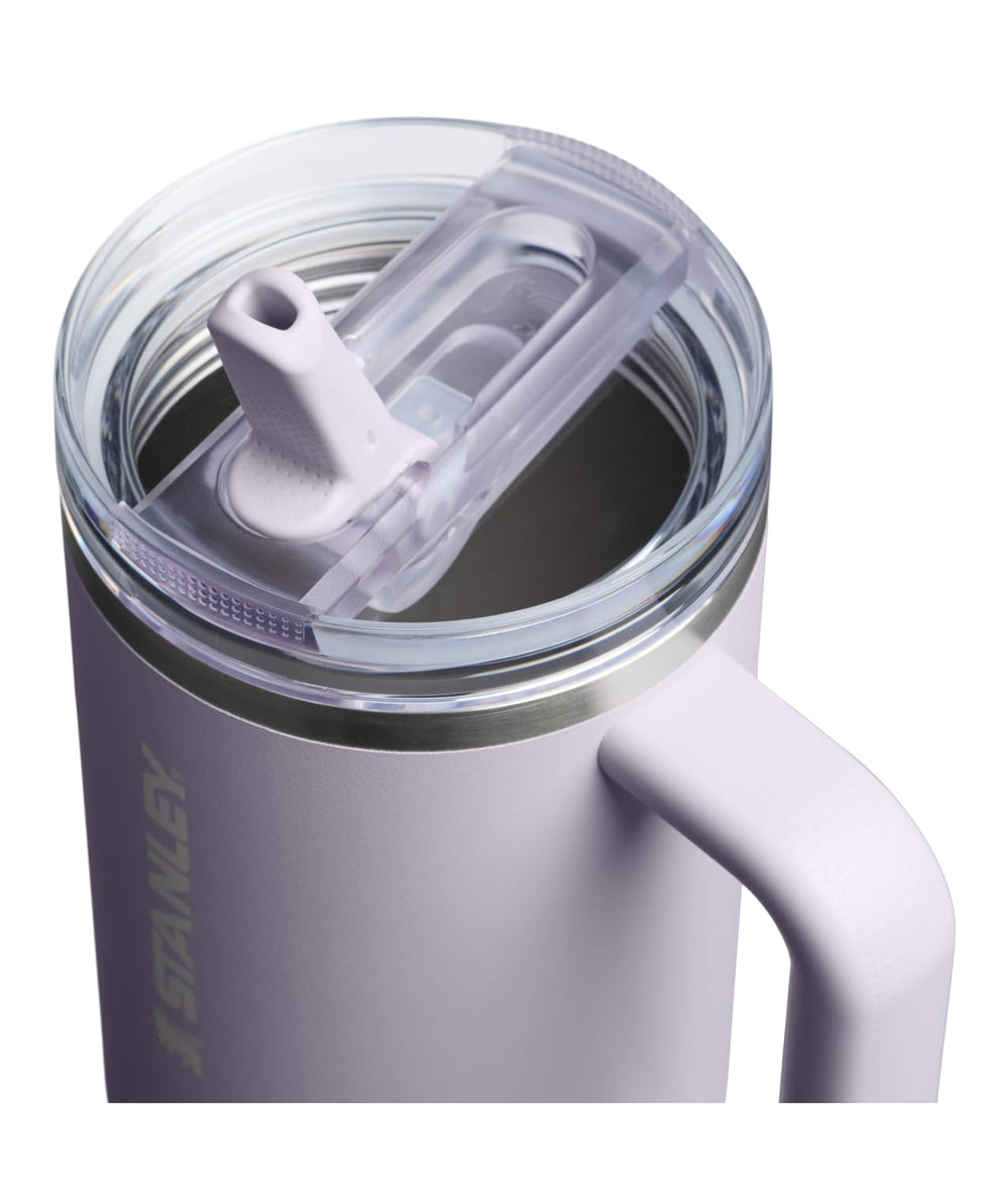 STANLEY Quencher lid closeup highlighting ProTour flip straw and leakproof benefit