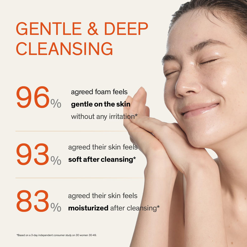 Sulwhasoo gel texture close-up displaying smooth consistency for gentle foam