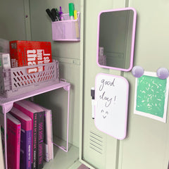 Svartur acrylic magnetic mirror closeup for fast appearance checks