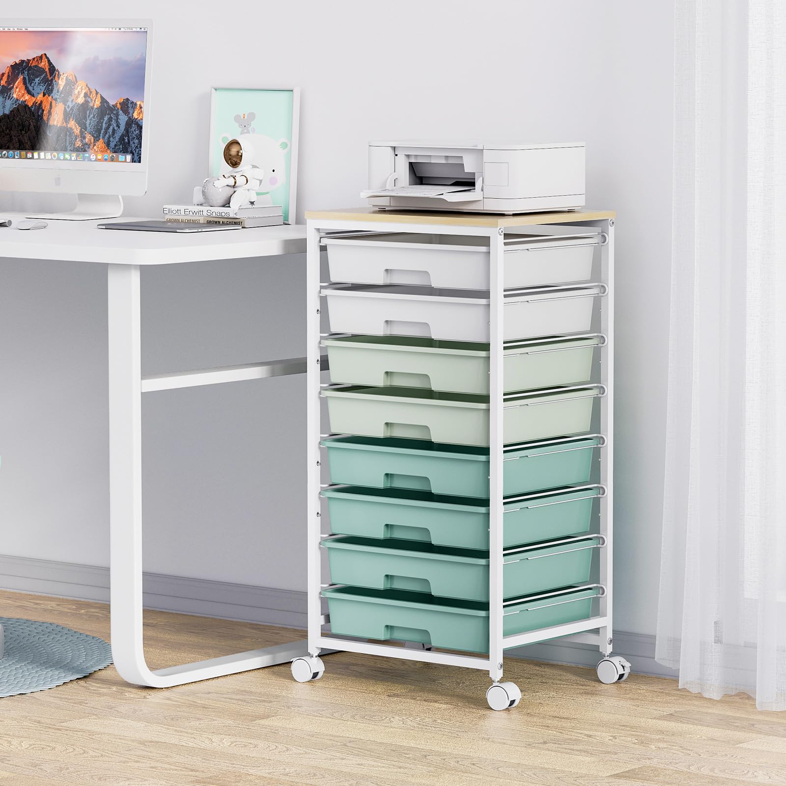 SYKIARIOL in craft room scene showing practical use and tidy workspace benefit