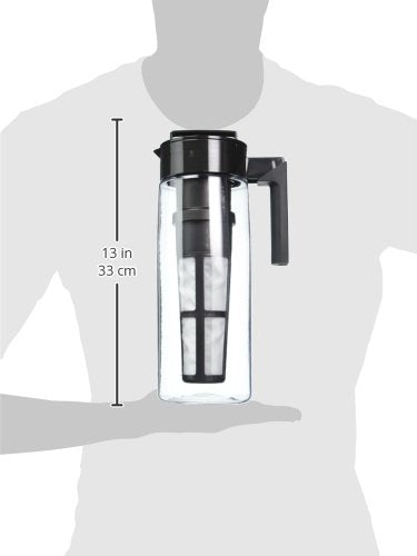 Takeya airtight lid detail keeping aroma locked and preventing spills