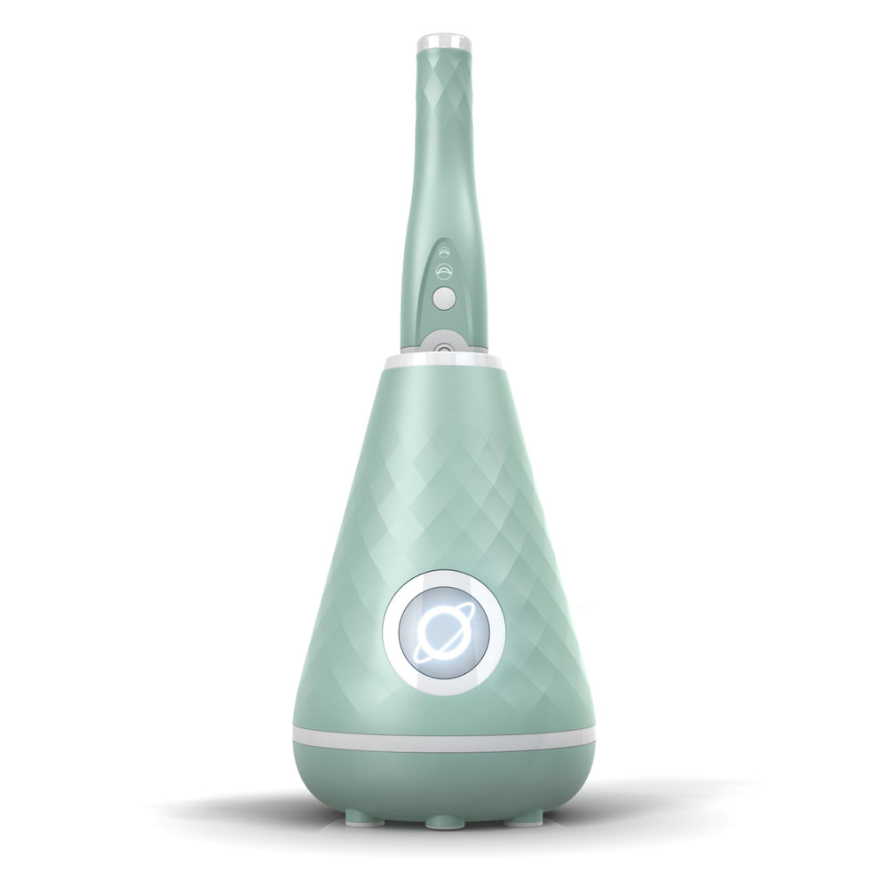 Tao Clean handle close-up highlighting ergonomic grip for comfortable brushing