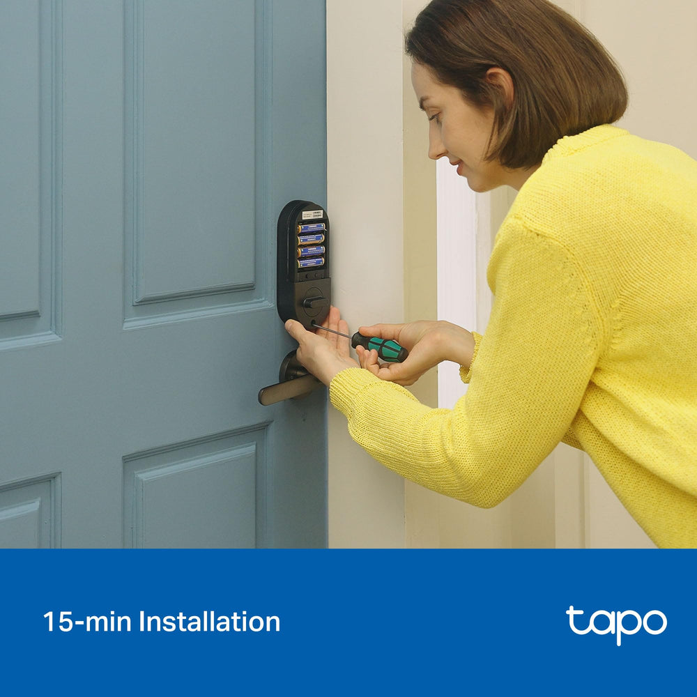 Tapo IP54 weatherproof badge closeup, benefits resistance to dust and rain