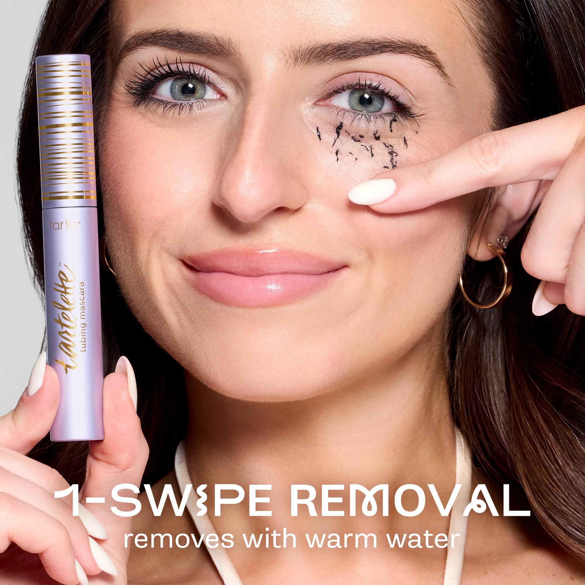 tarte tartelette mascara lifestyle outdoor shot demonstrating sweatproof wear