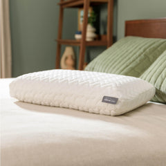 Tempur-Pedic zipper and removable cover detail for easy washing and hygiene