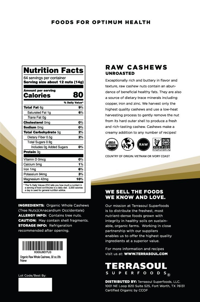 Terrasoul Superfoods close-up of raw cashew kernels highlighting creamy texture and quality