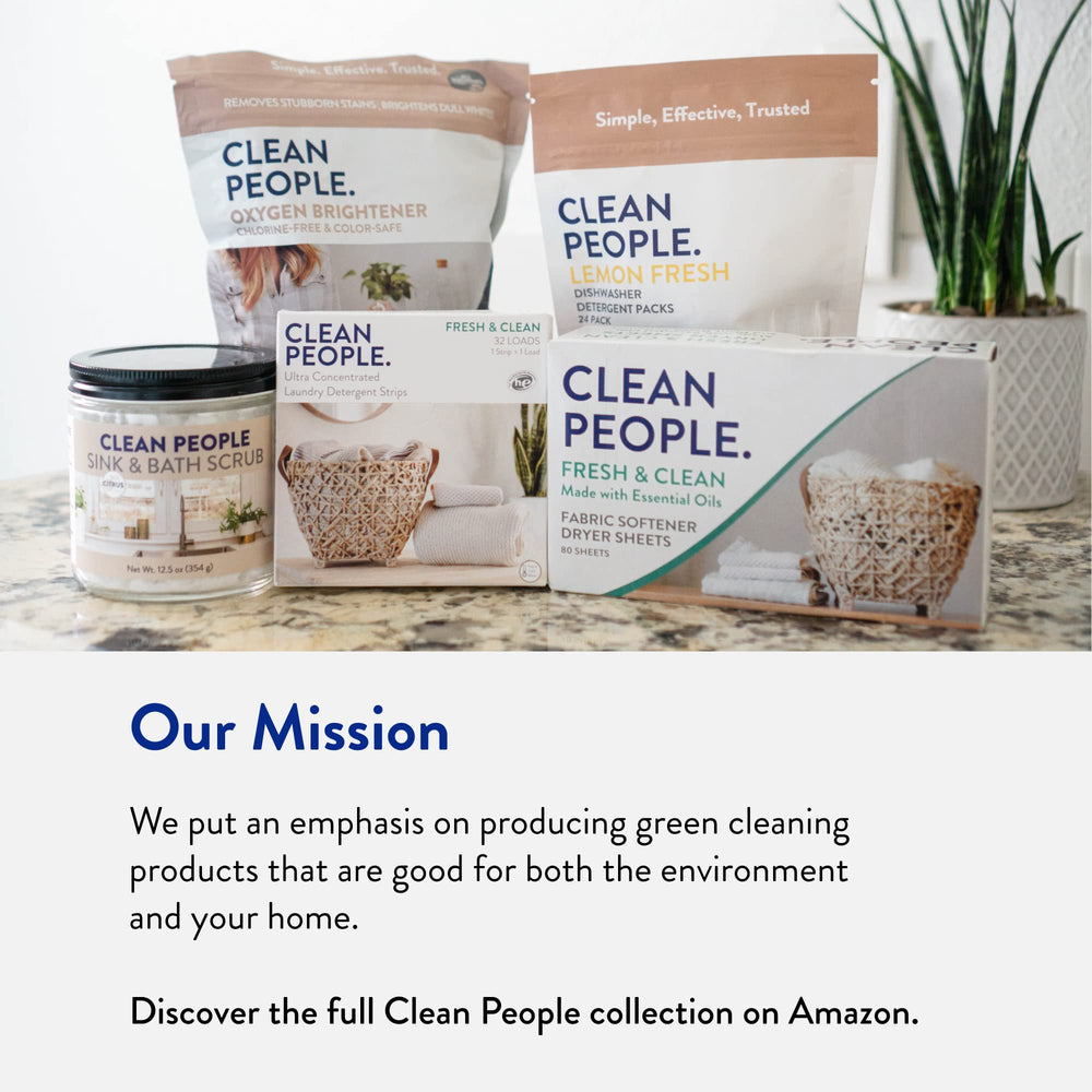 THE CLEAN PEOPLE sheet dissolving in water showing fast dissolution and stain action