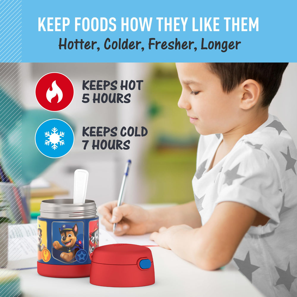 THERMOS held in a child’s hand to show 10oz size and easy carrying
