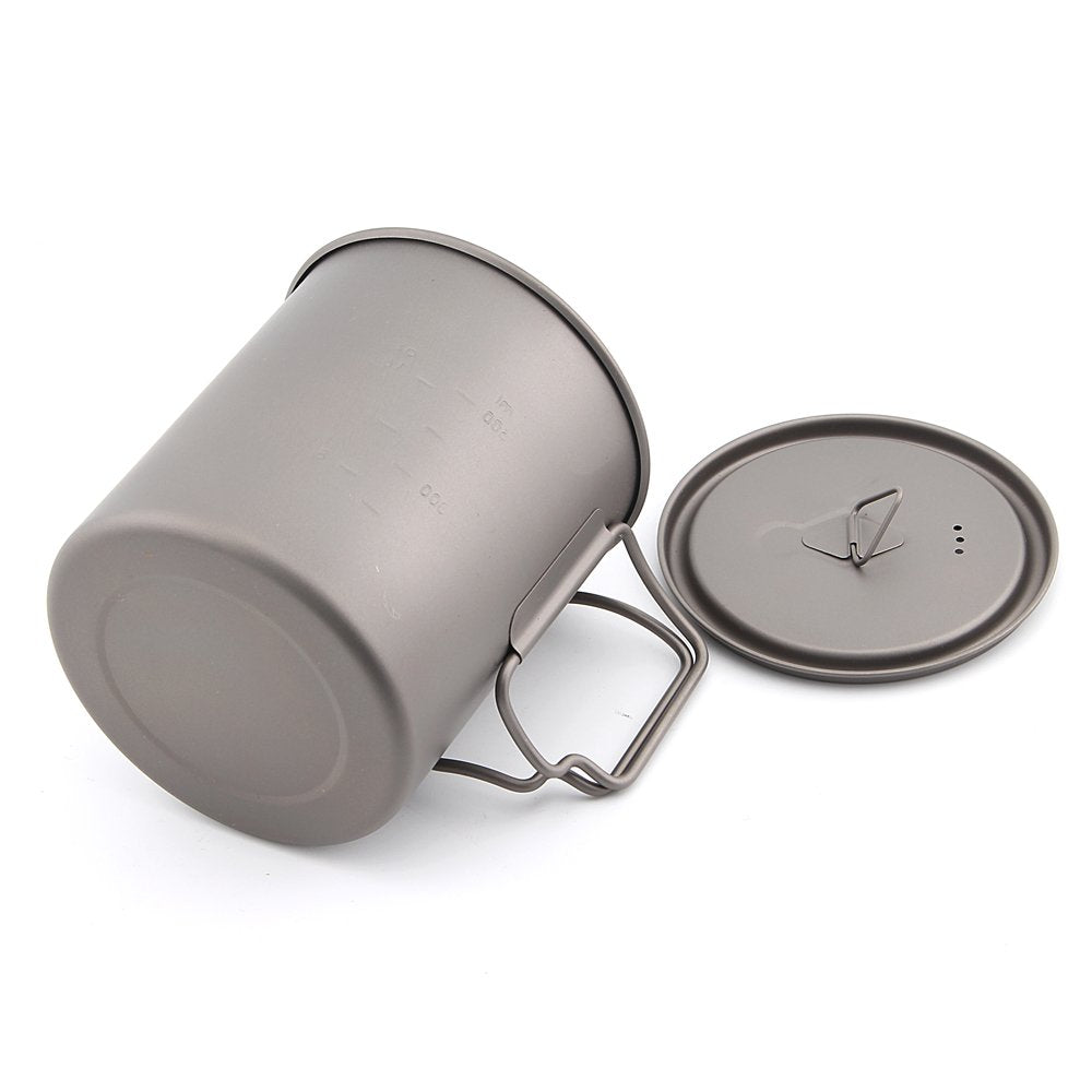 TOAKS pot with 110g fuel canister inside for space-saving transport