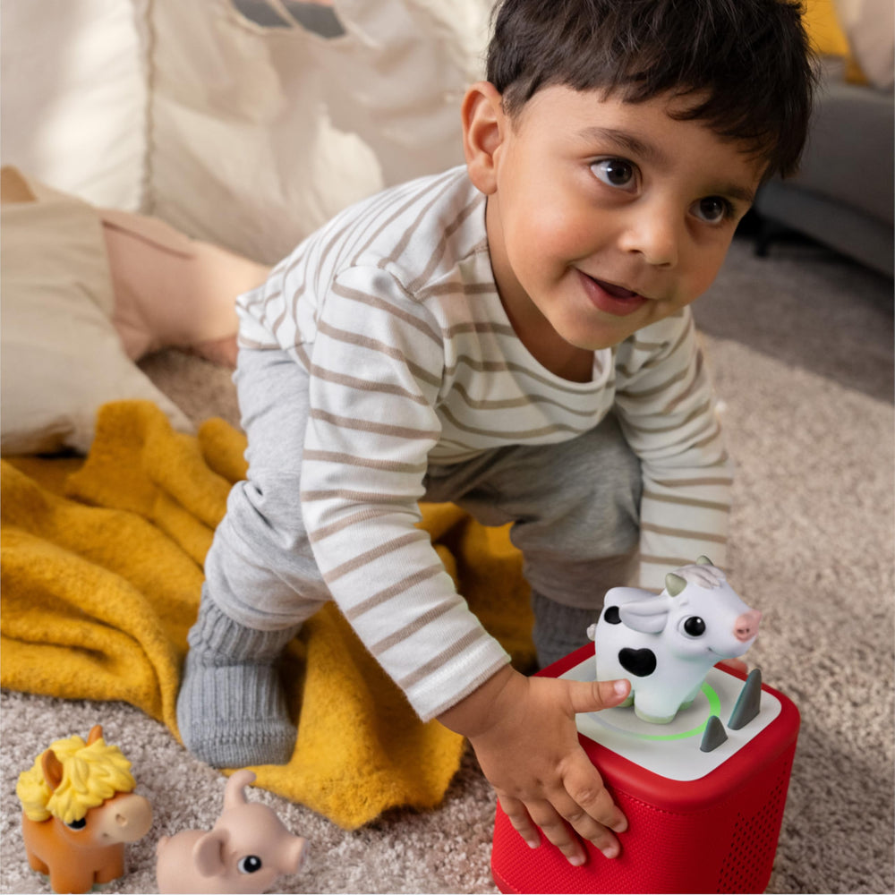 Tonies horse figure side profile demonstrating lightweight design for little hands