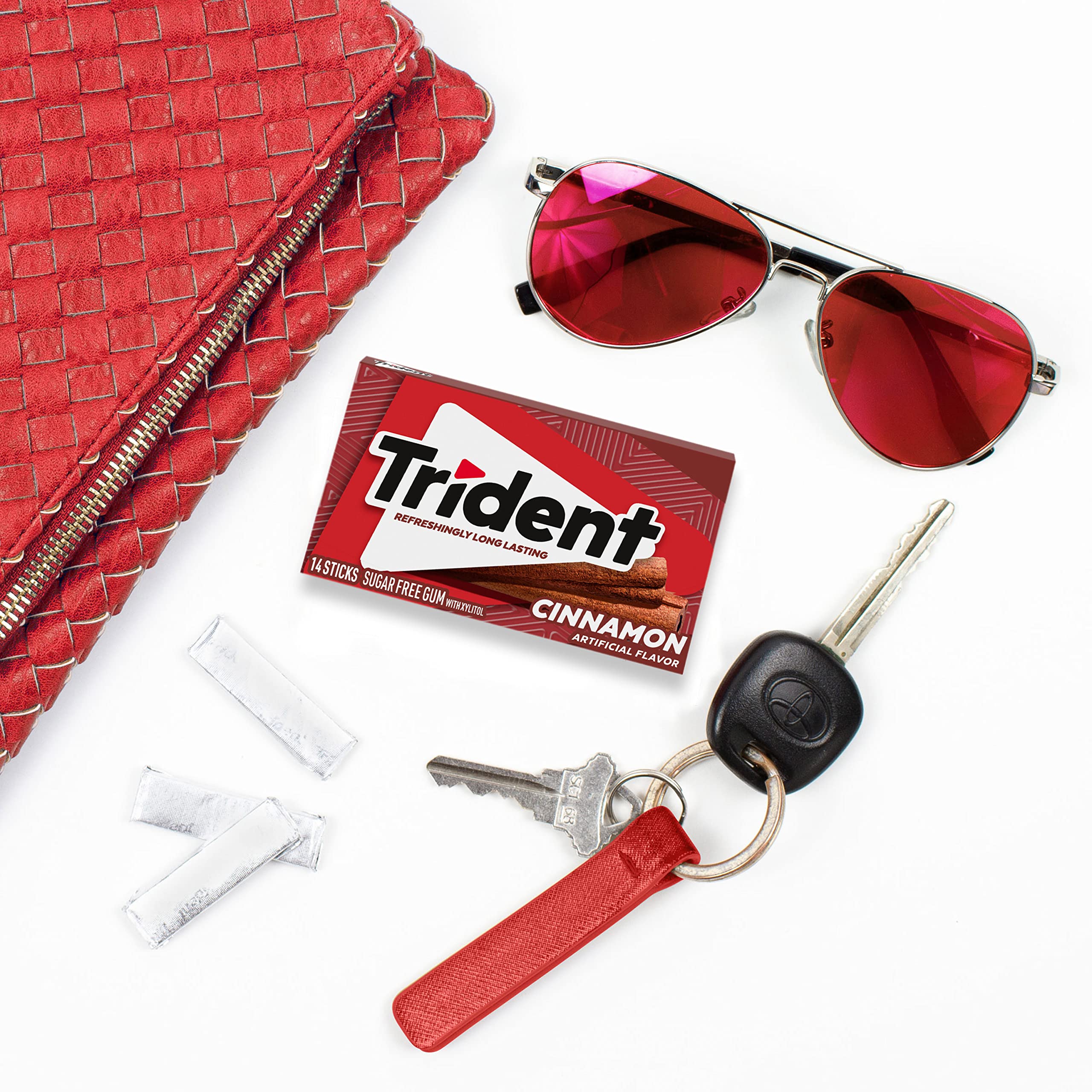 Small bowl of Trident packs on an office desk for workplace sharing