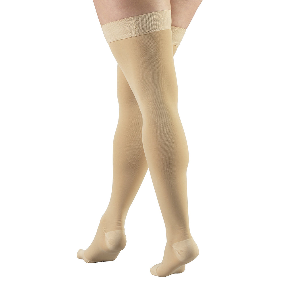 Truform closed toe close-up highlighting roomy comfort for sensitive feet