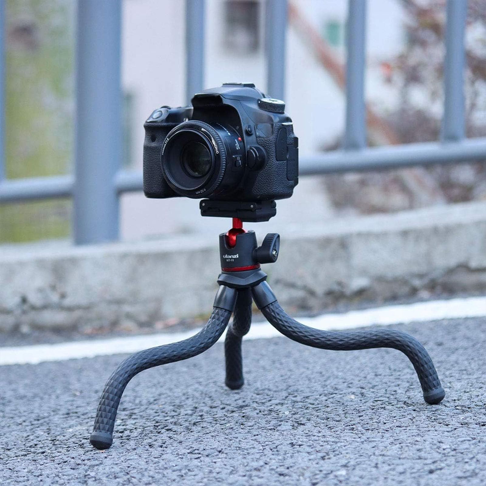 ULANZI outdoor vlogging setup demonstrating portable content creation