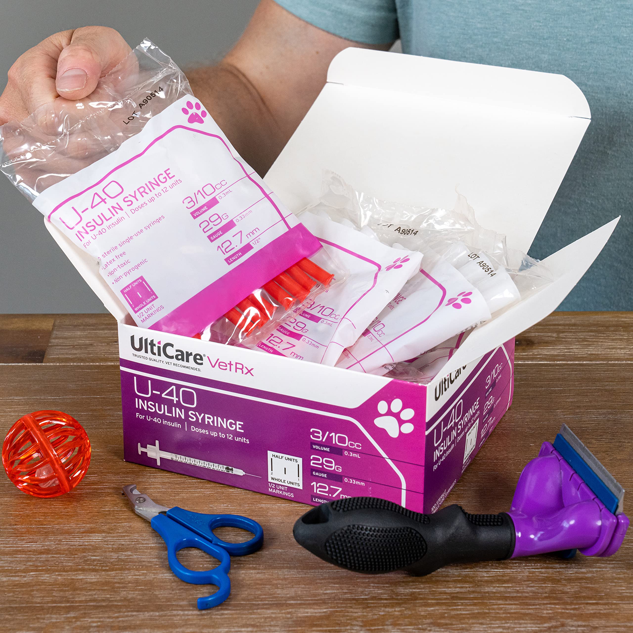 UltiCare VetRx barrel close-up showing bold half-unit markings for precise pet insulin measurement