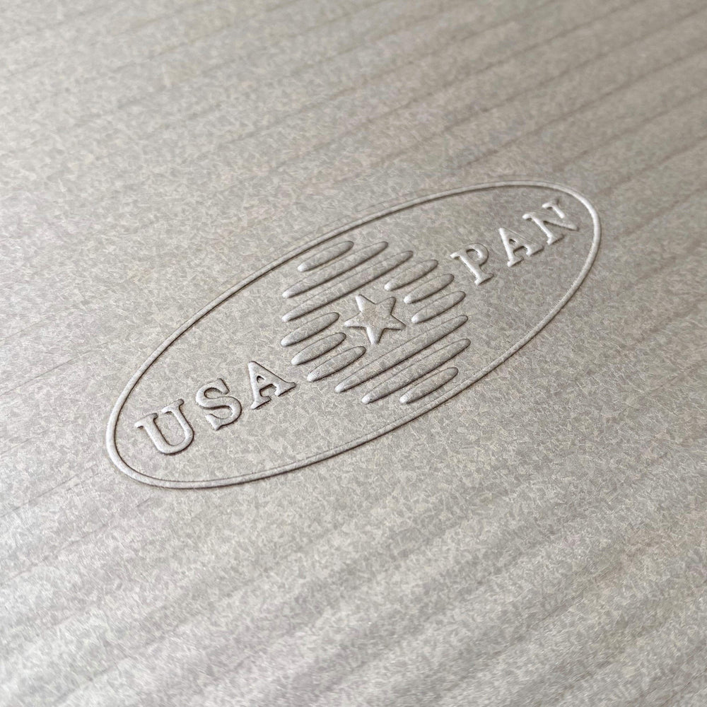 USA Pan reinforced steel rim detail offering strength and warp resistance