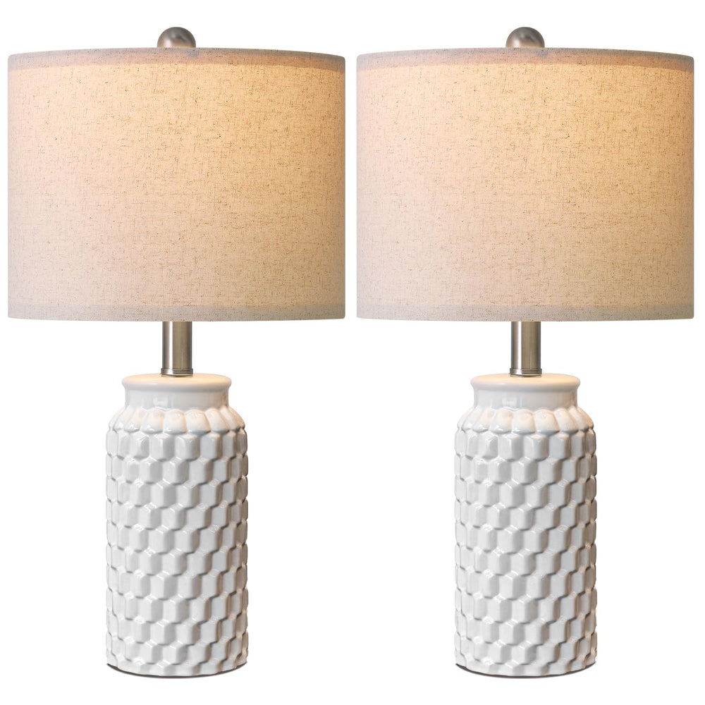USumkky lit lamp showing soft glow that reduces glare and enhances room warmth