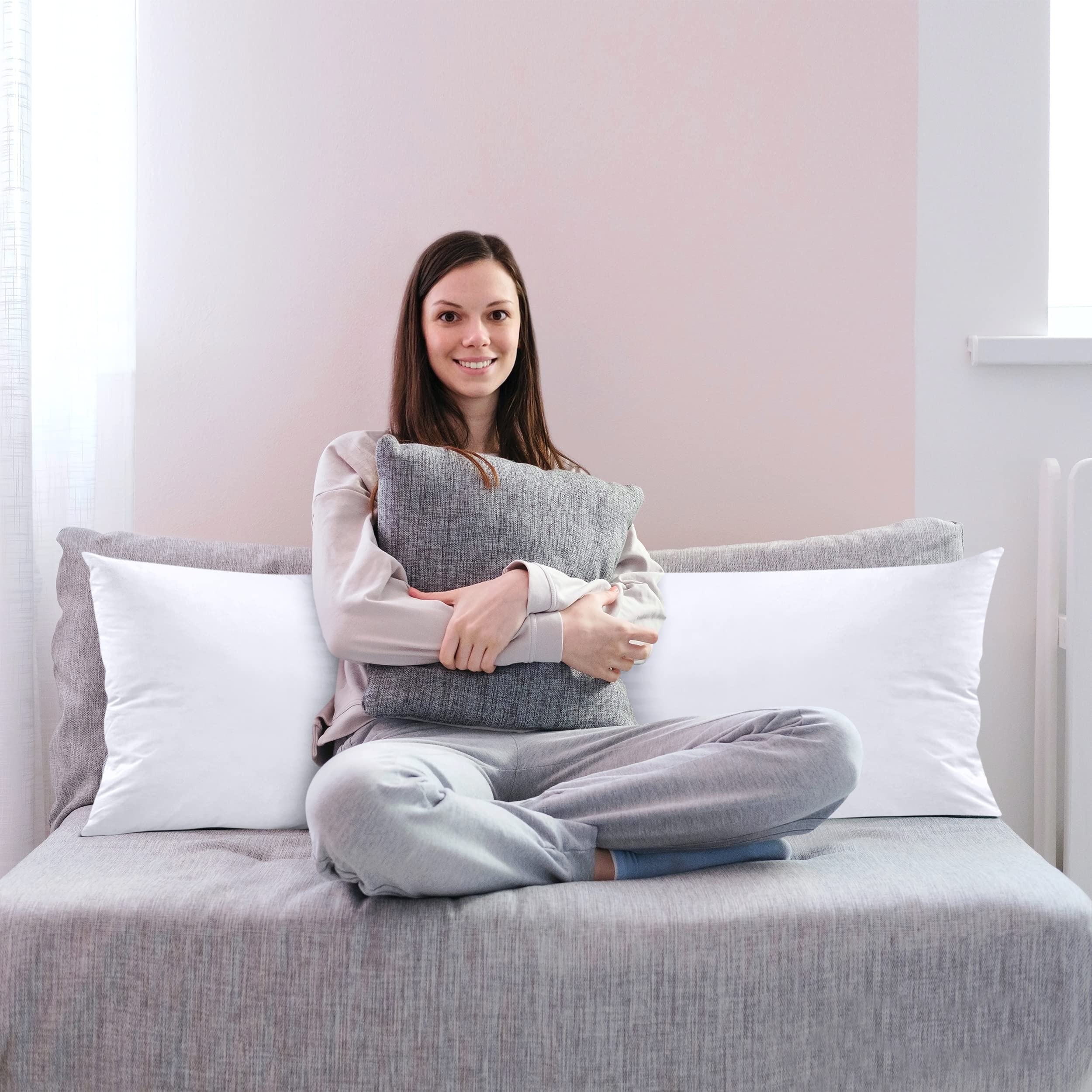 Utopia Bedding pillow fabric texture detail highlighting breathable cover and comfortable feel