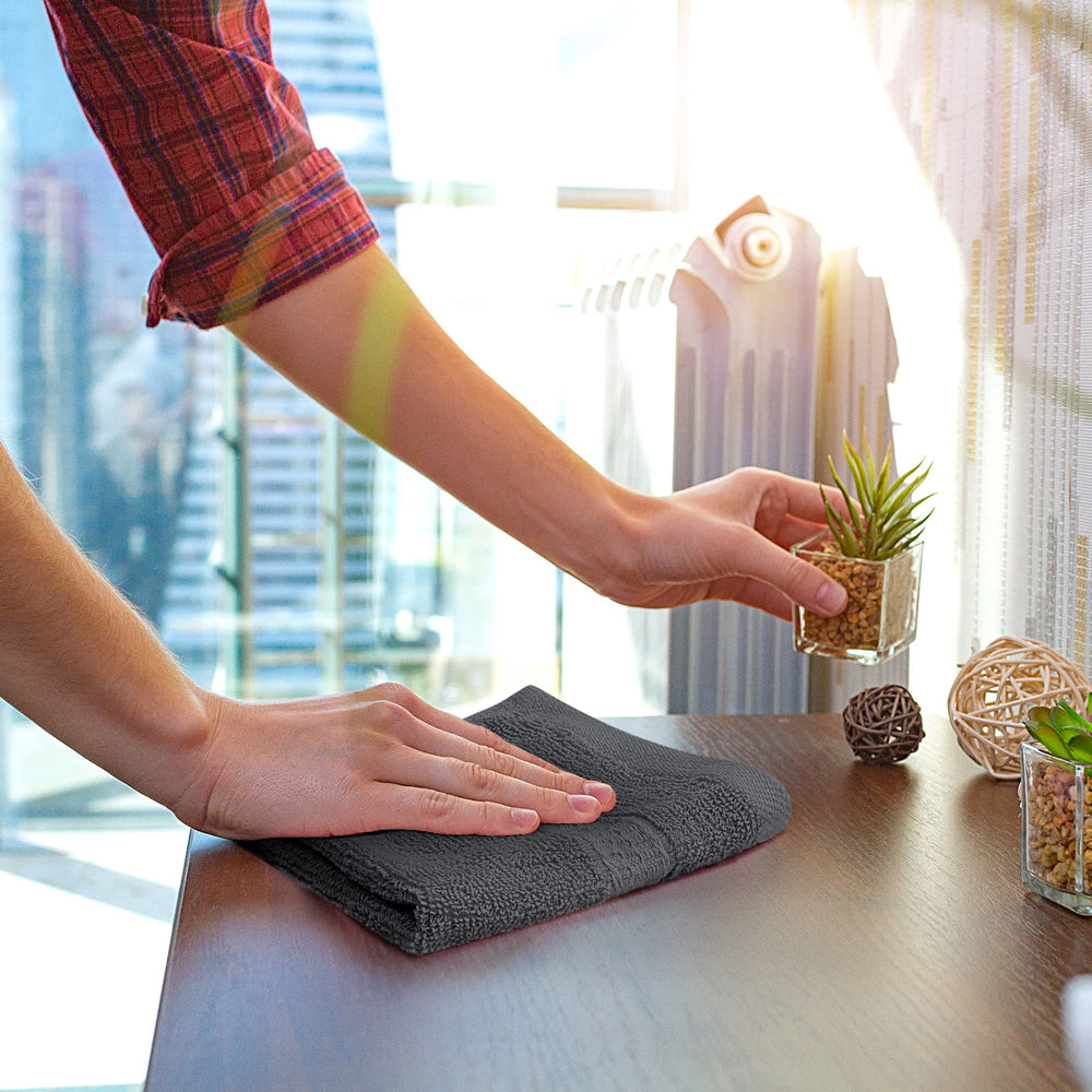 Utopia Towels edge and pile detail highlighting 600 GSM thickness benefit